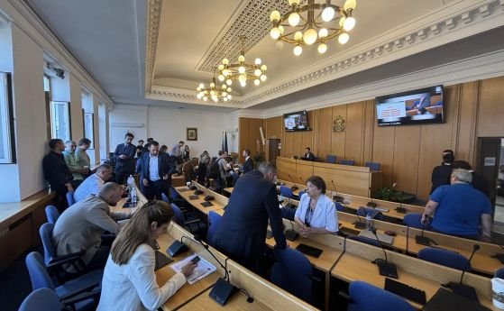 Скандал в СОС относно конкурсите за ръководства на общинските предприятия