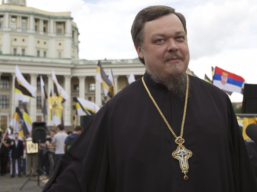 Русия изпраща още свещеници в Украйна