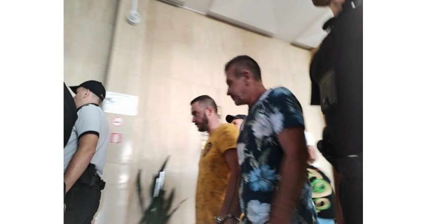 Братя по съдба: Ето ги българинът и румънецът, хванати на яхта с дрога за 1,2 млн.лв.
