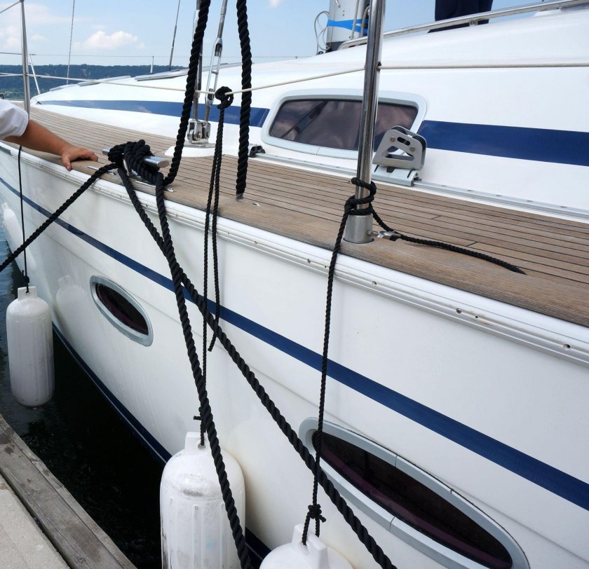 Дрогата на борда на яхтата на пристанището в Царево е