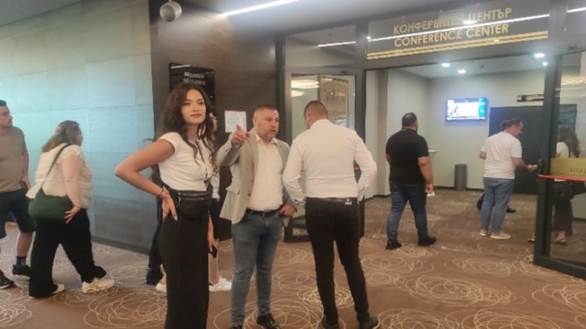 Младежкото ДПС се събра по казуса "Пеевски"