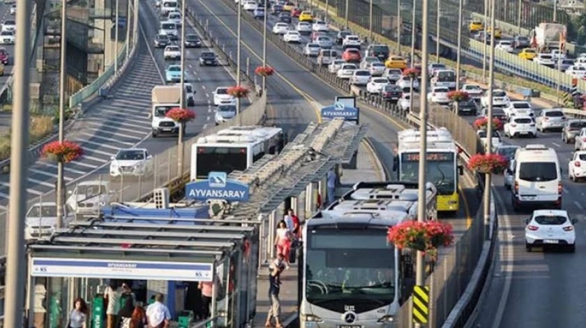Градският транспорт в Истанбул поскъпва с 13%