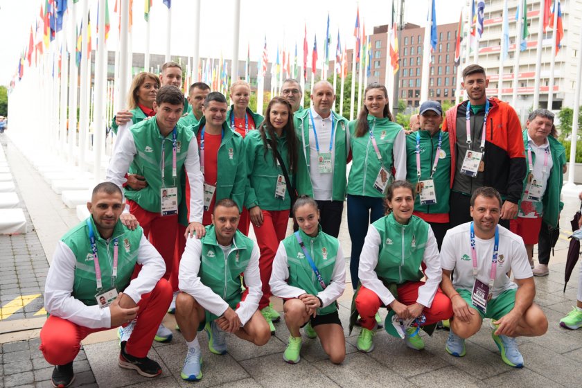 Радев към българите на Олимпиадата: Дръжте високо гарда (СНИМКИ)