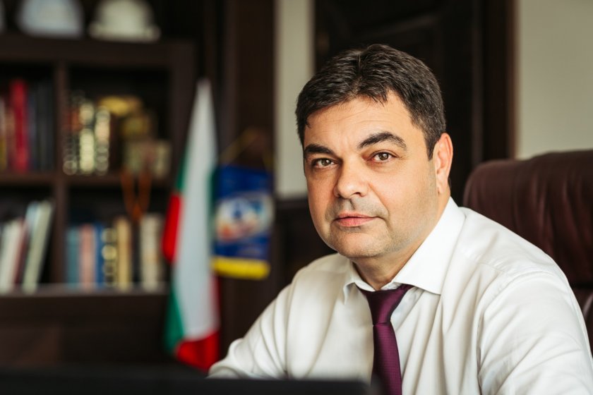 Задържаха мъж, заплашвал кмета на Димитровград с убийство, съобщиха от