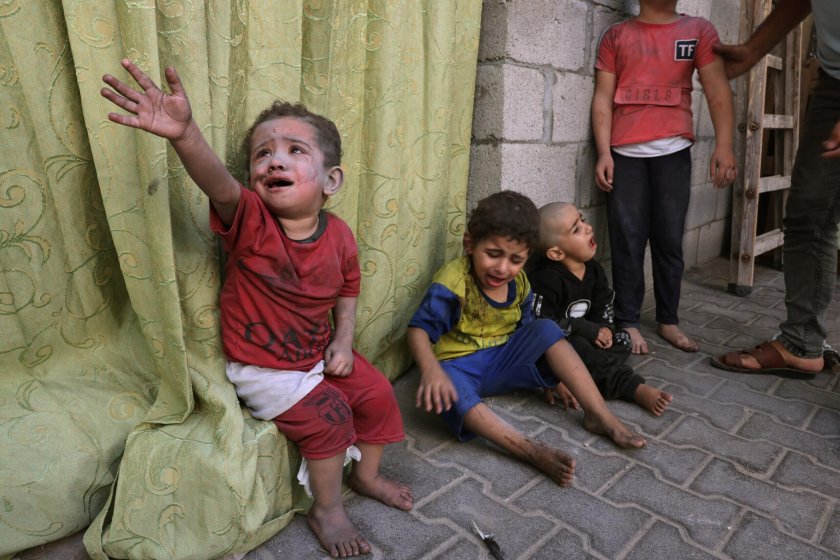 Въшки, краста и зарази мъчат децата в Газа