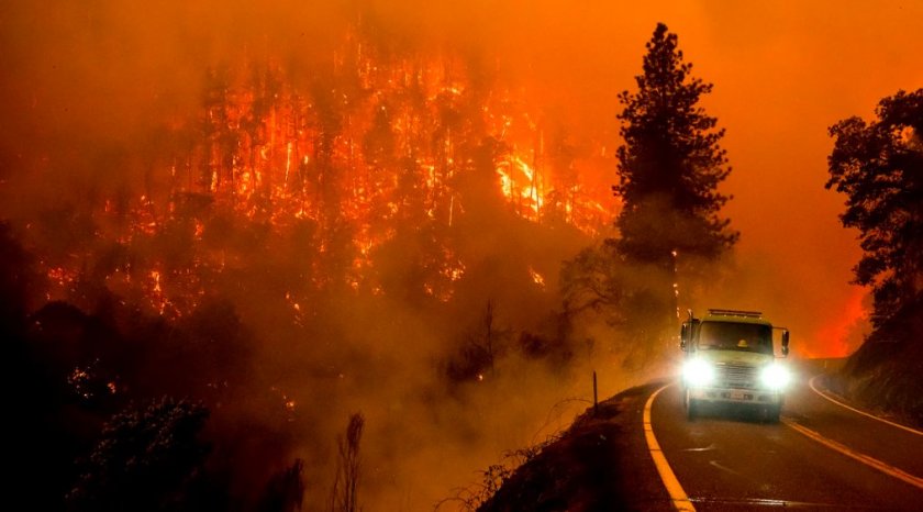 Огромен пожар помита Калифорния