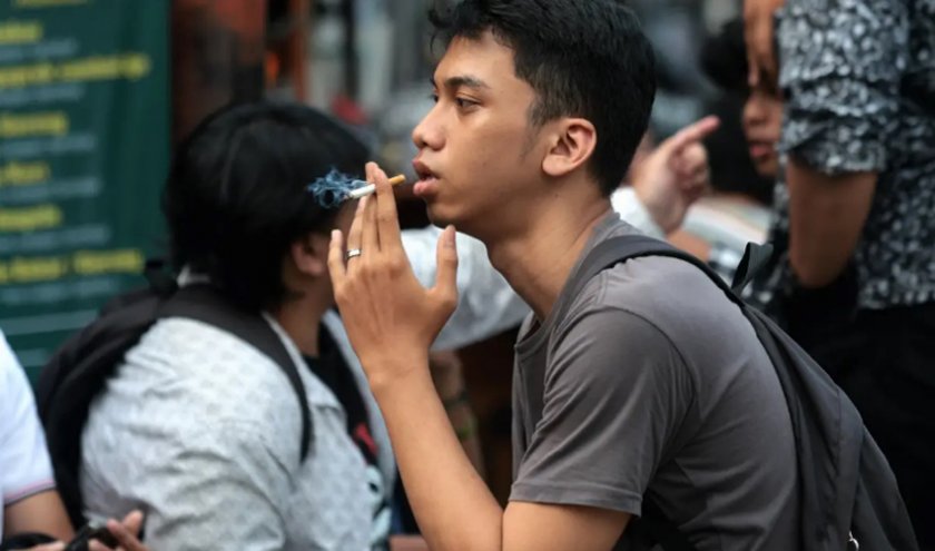 Индонезия забрани продажбата на цигари на лица под 21 години