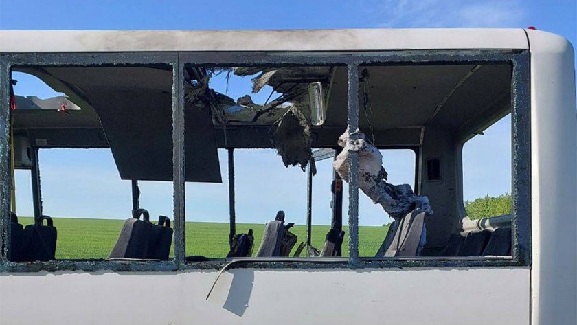 Руски дрон удари автобус в Харковска област