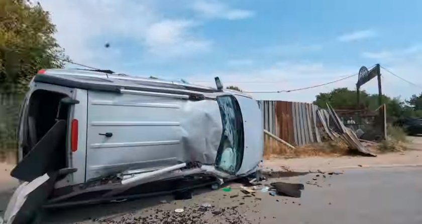 Зверска катастрофа в Лесново, пътят е отцепен (ВИДЕО)