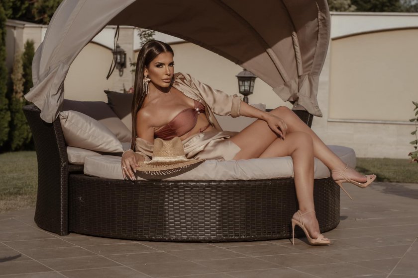 Шофьорът на Анелия е карал със скорост, която е била