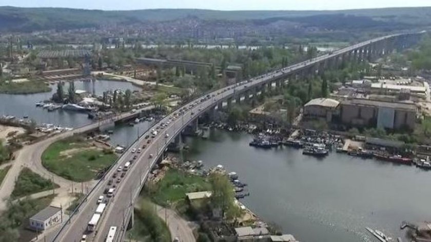 Катастрофа на Аспаруховия мост във Варна