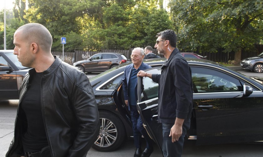НСО решава дали да пази Ахмед Доган