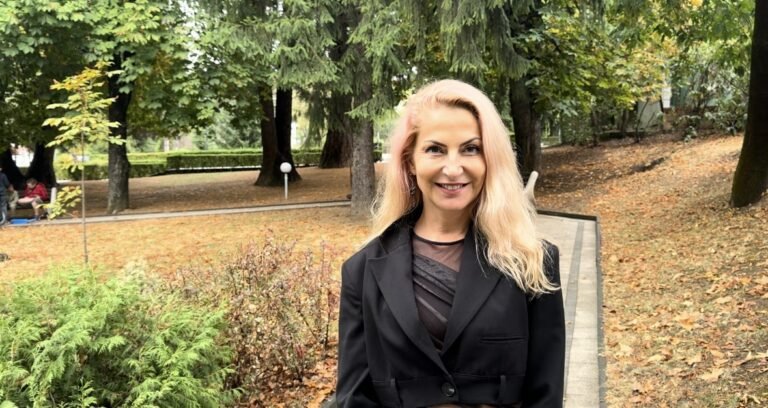 Ива Дойчинова омъжи дъщеря си в Годеч. Познатата на всички от