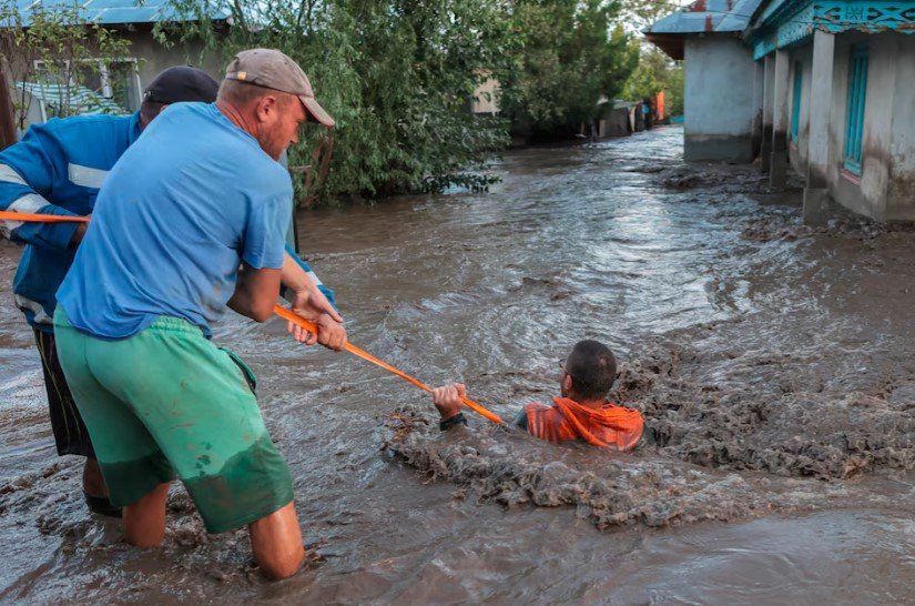 Централна Европа е под вода, на Балканите също бедстват (ВИДЕО)