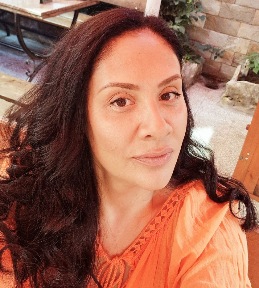 Мариана Попова  написа пост в подкрепа на DJ Мартен, който