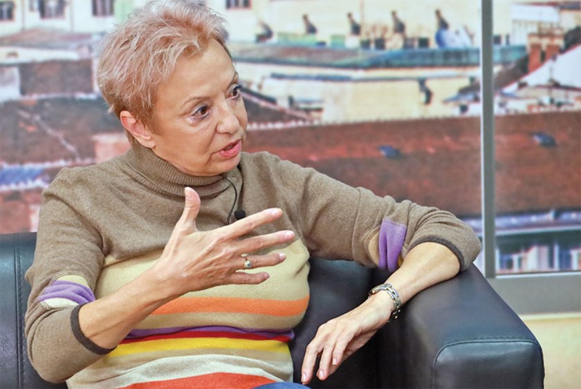 Диана Дамянова: Безразличен ми е някакъв татуиран, отказал песен на Джокович