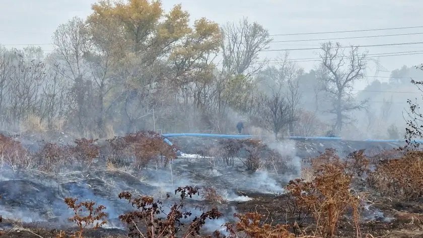 Обгазяването на Катуница: Още тлее огнището на пожара