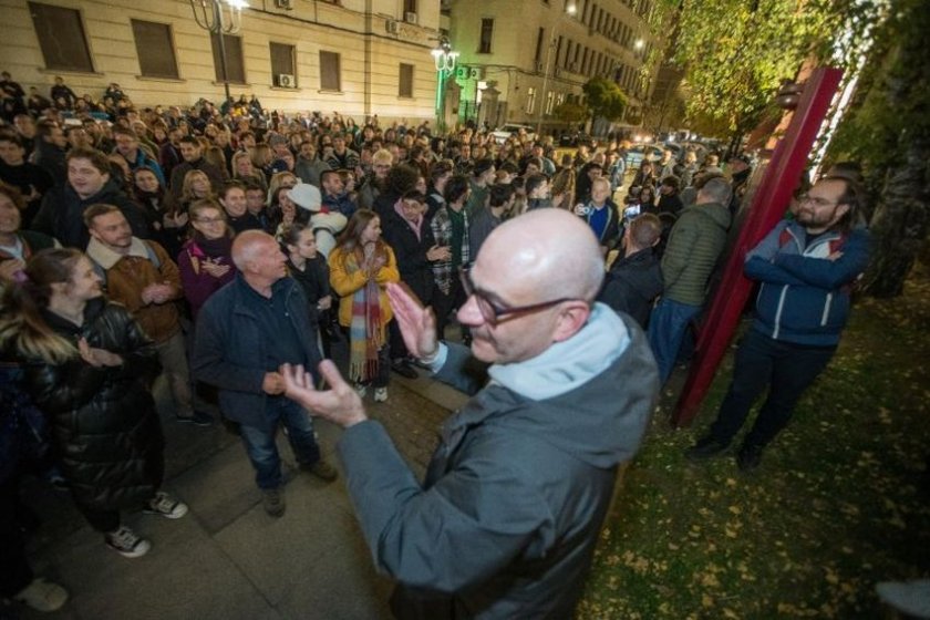 Очаква се мирен протест пред Народния театър в подкрепа на артистите и изкуството