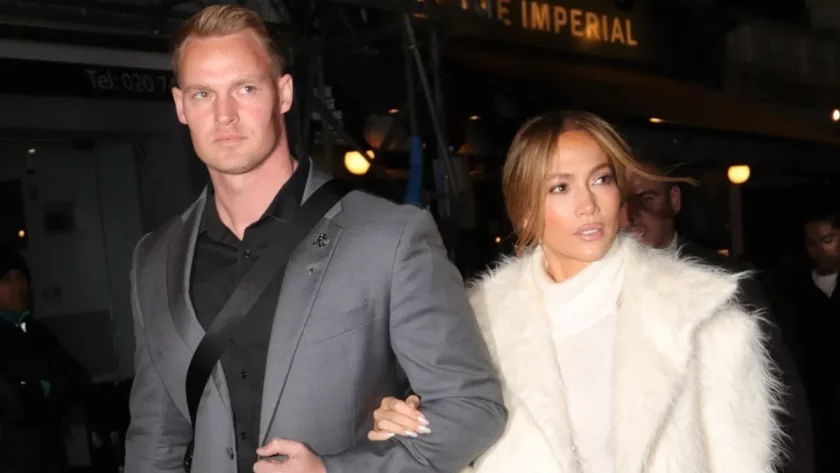 Дженифър Лопес беше забелязана хваната за ръка с млад, рус