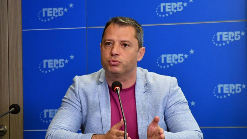 От първия ден след изборите лидерите на Продължаваме промяната -