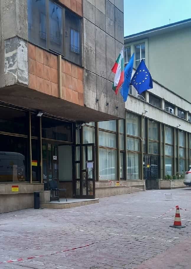 Близо един милион - 900 000 лева, дължи ДПС за