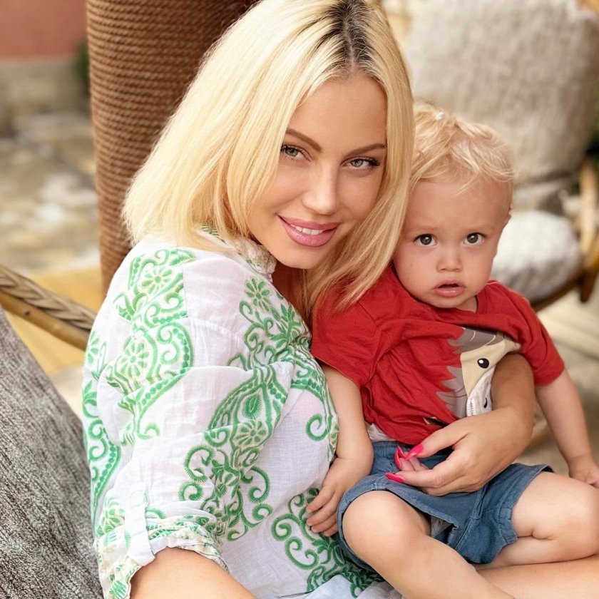 Камелия е сред фолк звездите, които се радват както на