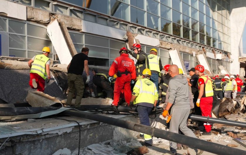 В Сърбия поискаха 30 дни затвор за 13 души, виновни за трагедията в Нови сад