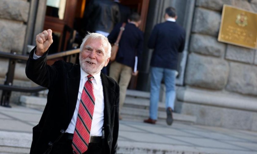 Гласът на Бог Тангра у нас - неуморният Йоло Денев,