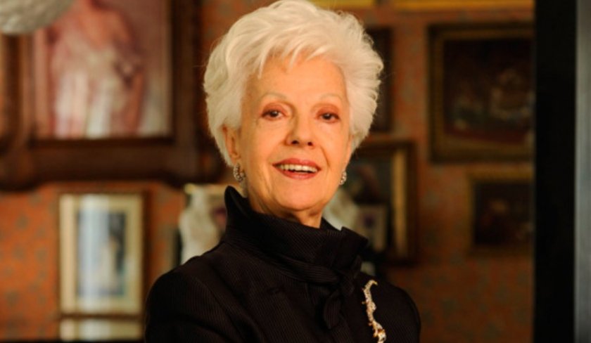 Оперната прима Райна Кабаиванска отбелязва 90-ия си юбилей.Тя е българска оперна певица, работила дълги