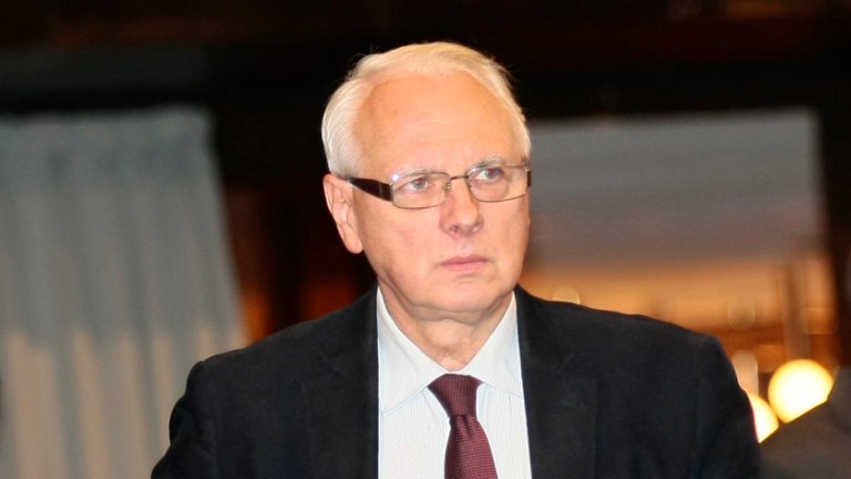 Велизар Енчев коментира пред БНР шпионските скандали