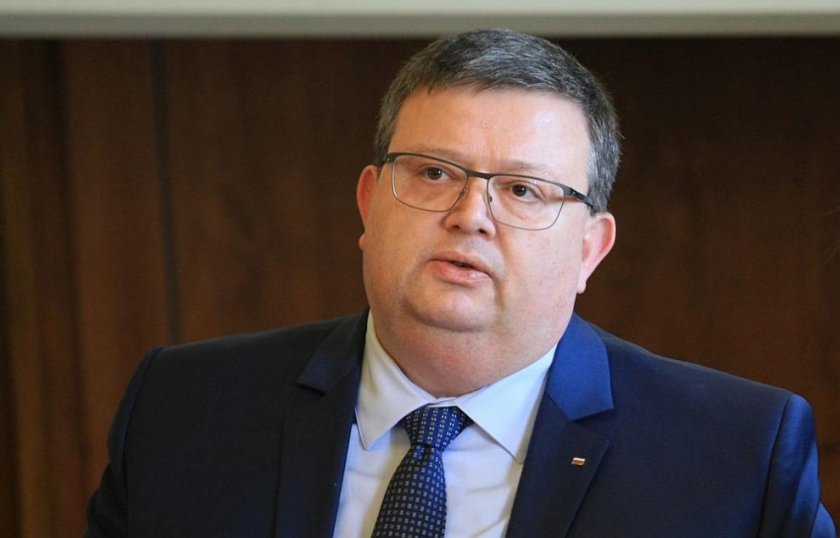 Цацаров предлага сигналите за корупция да се приемат и онлайн