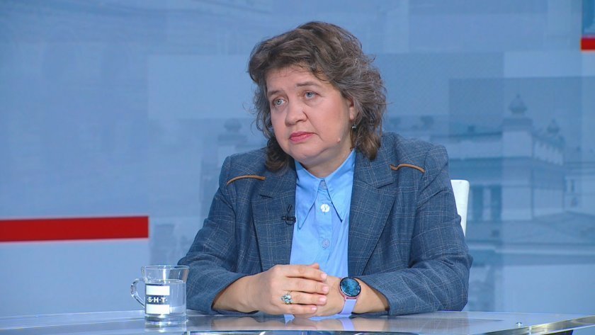 Киселова: Има два варианта за кабинет - с ГЕРБ или без ГЕРБ