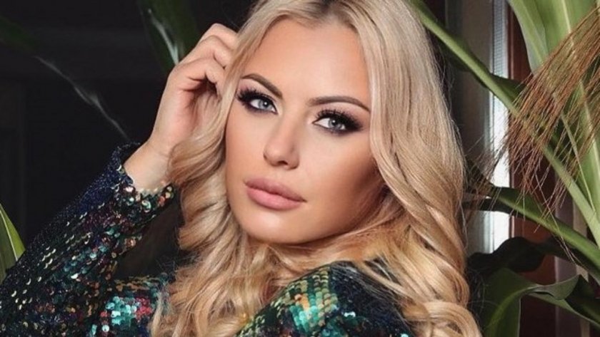 Поп-фолк певицата Камелия сподели с последователите си в Инстаграм, че