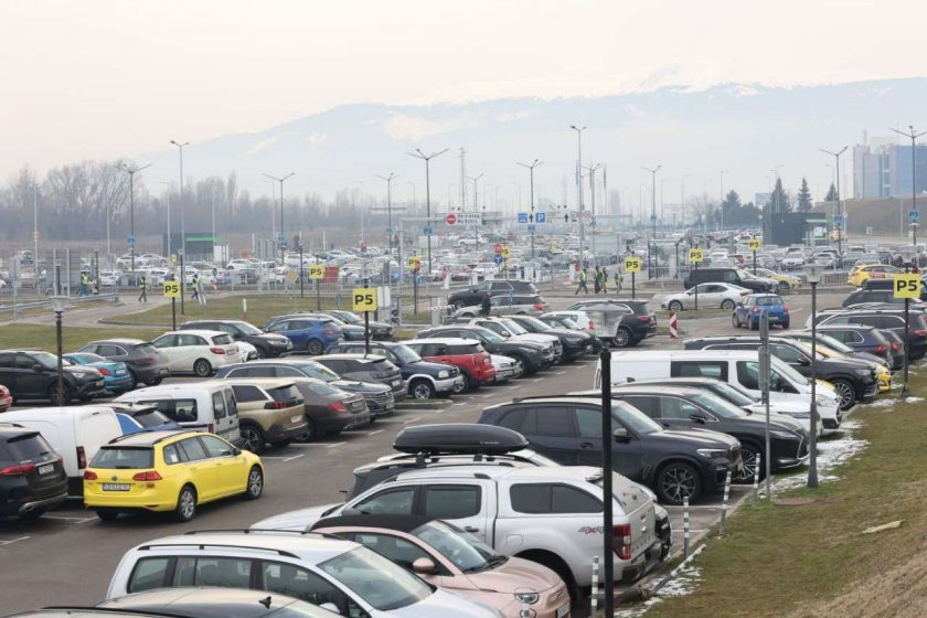 840 лева сметка за паркинг на Летище София за 10