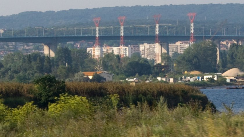 Аспаруховият мост ще има ново осветление