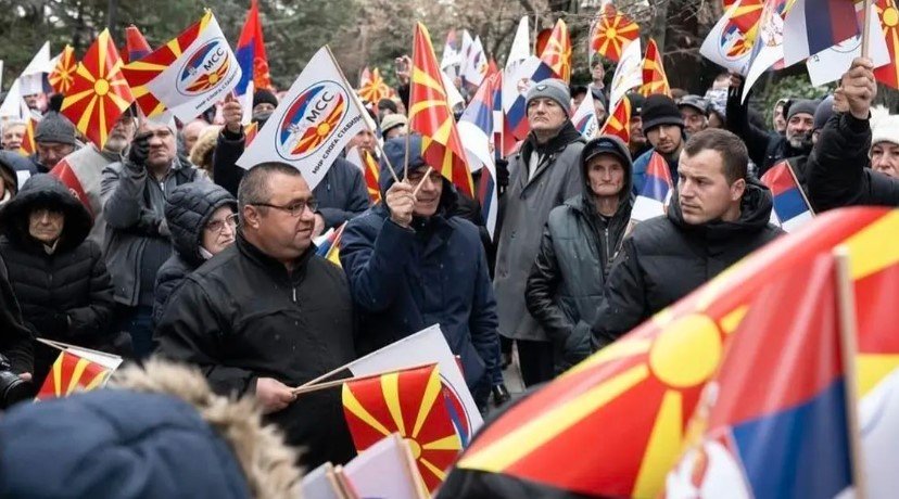 Вучич сам си организира митинг в своя подкрепа