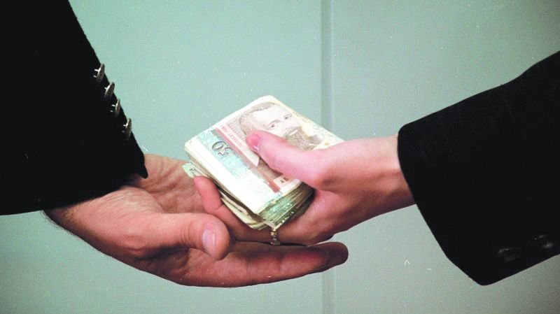 Фирмите крият най-много ДДС и осигуровки, а делът на сивата