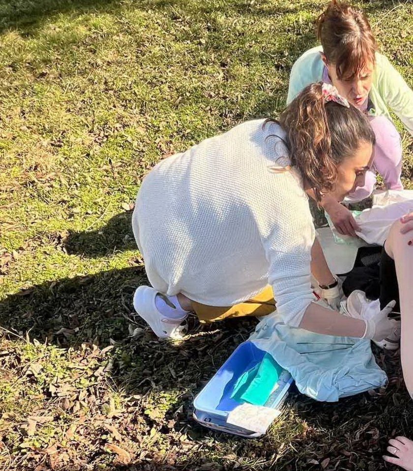 21-годишна жена, бременна с близнаци, започна да ражда пред болницата