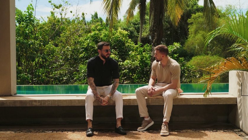 След като в пилотния епизод на Ергенът“ Мартин и Виктор