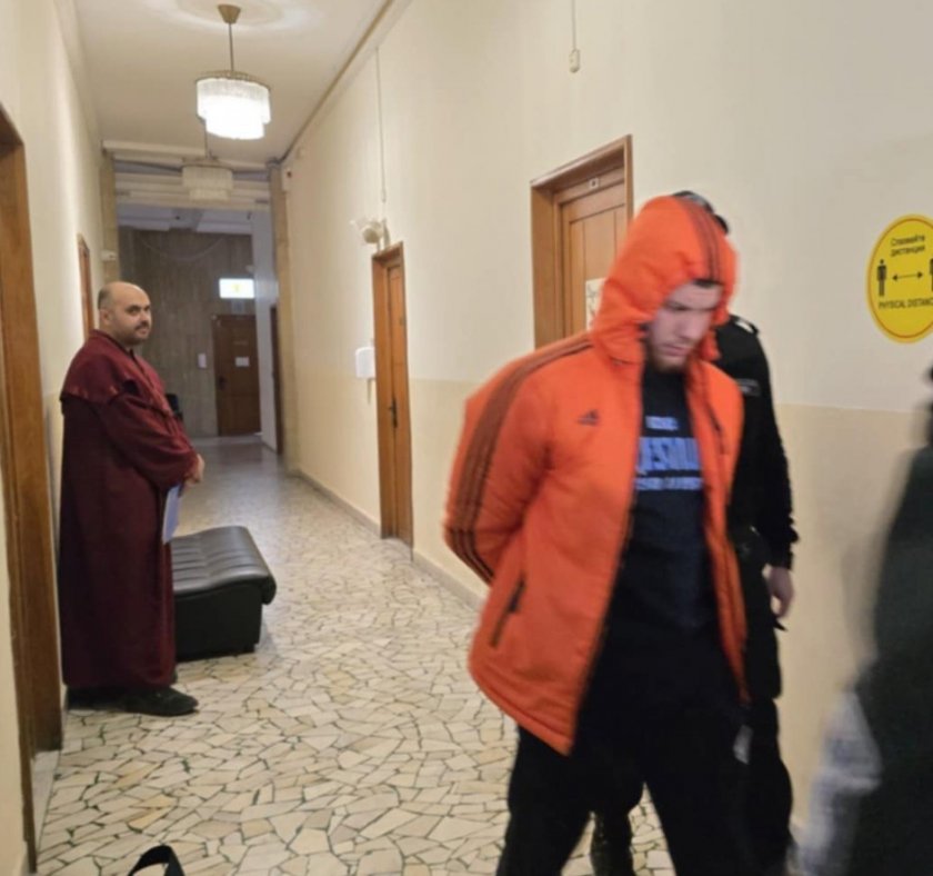 Пистолет Макаров“ със заличени номера, за който се твърди, че