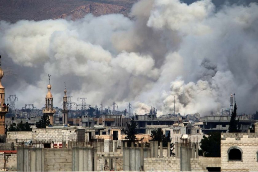 10 цивилни загинаха след въздушни удари в Сирия