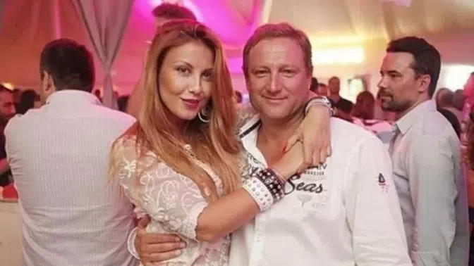 Екс-моделката Венета Харизанова най-после се разведе и по документи, но