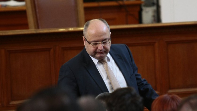 Бившият евродепутат Четин Казак е напът да оглави КЗК, и