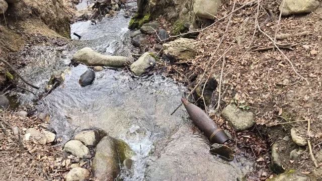 Военни унижощиха невзривени боеприпаси, намерени в канал в село Тъжа