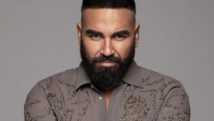 Певецът Азис влезе в болница. Той сподели кадри от болничното легло