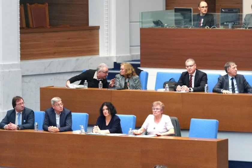 8 вещи лица бяха поканени в НС, за да обяснят