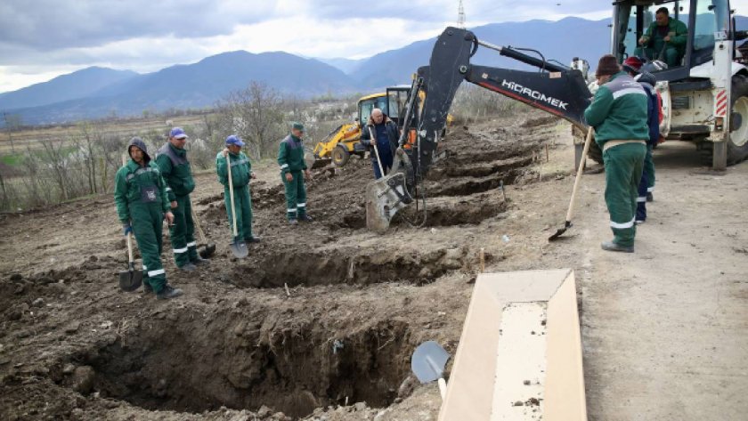 Гробището в Кочани се разширява заради големия брой загинали при