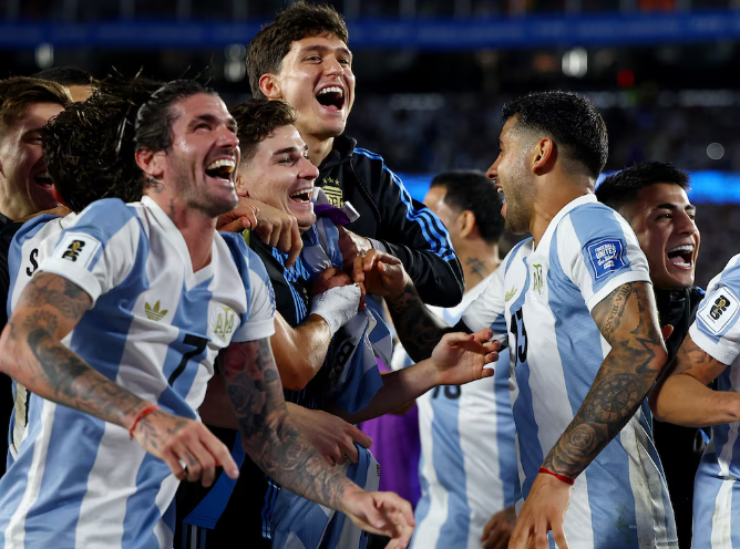 Аржентина прегази Бразилия с 4:1 в мач от 14-ия кръг