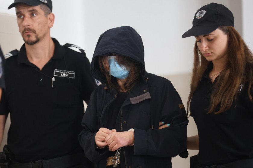 Двете невръстни деца на убития Пейо Пеев съдят майка си