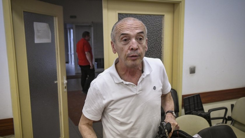 Фалшива новина за смъртта на доц. Мангъров обиколи мрежата. В